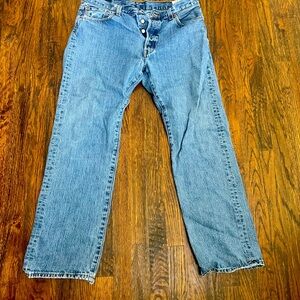 Levis 501 button down, straight fit 36 x 32 jeans